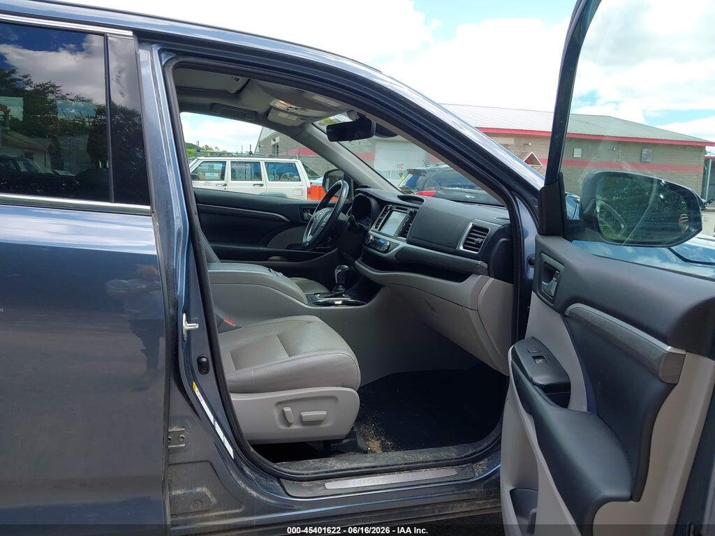 5TDDZRFH7JS809759 2018 TOYOTA HIGHLANDER photo no. 5