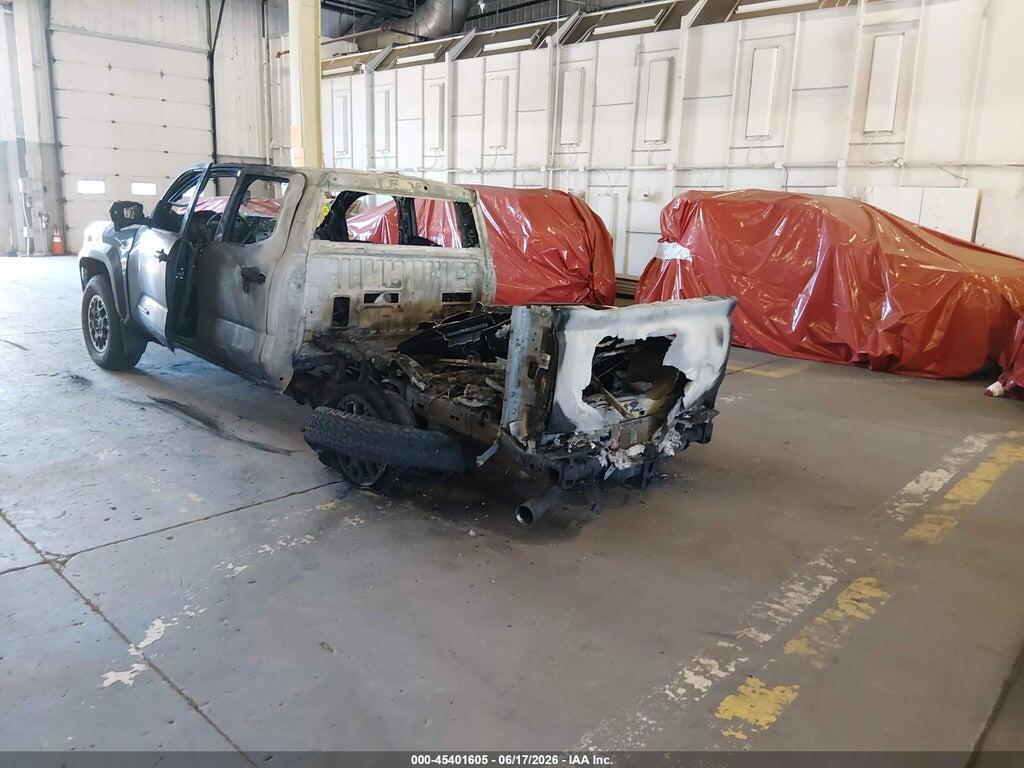 3TMLB5JN2RM084458 2024 TOYOTA TACOMA photo no. 3