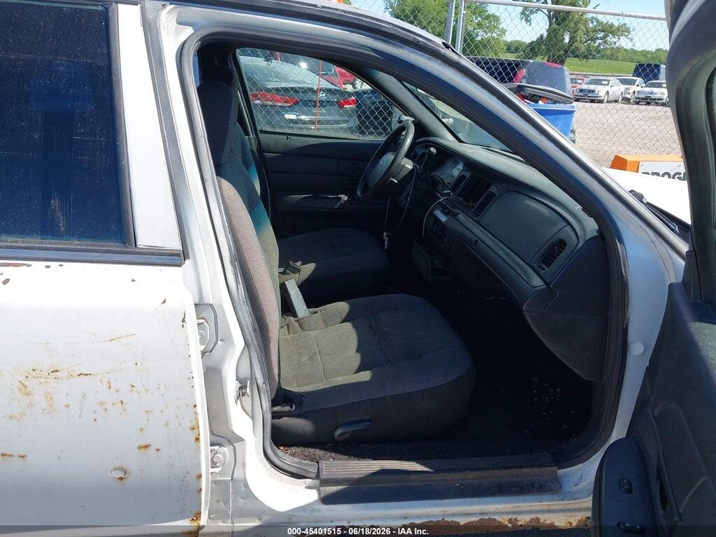 2FAFP71V28X101102 2008 FORD CROWN VICTORIA photo no. 5