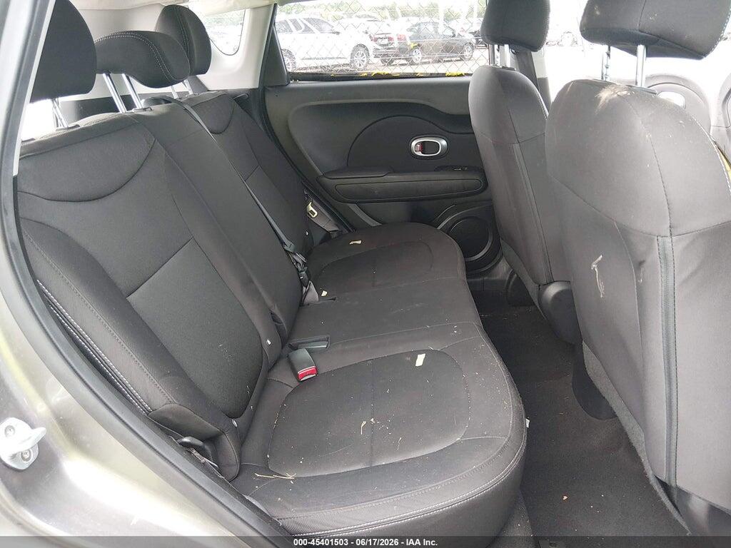 KNDJN2A29J7543874 2018 KIA SOUL photo no. 8