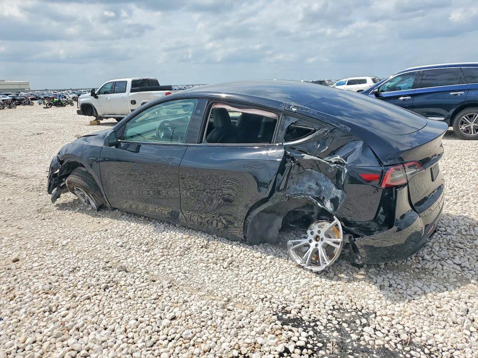 7SAYGAEE1RF074392 2024 TESLA MODEL Y photo no. 2