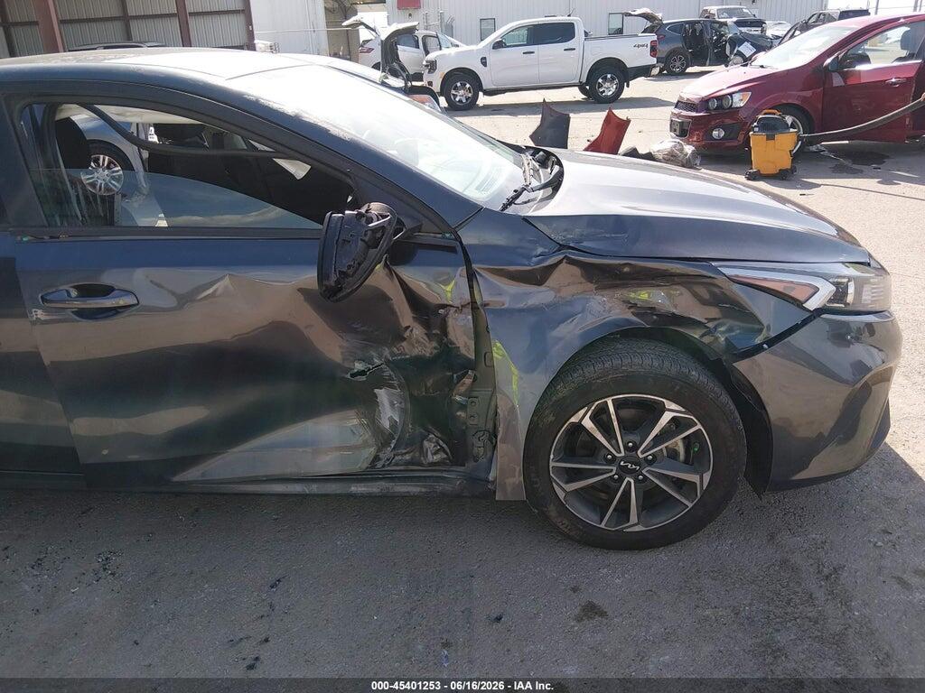 3KPF24AD9PE586776 2023 KIA FORTE photo no. 6