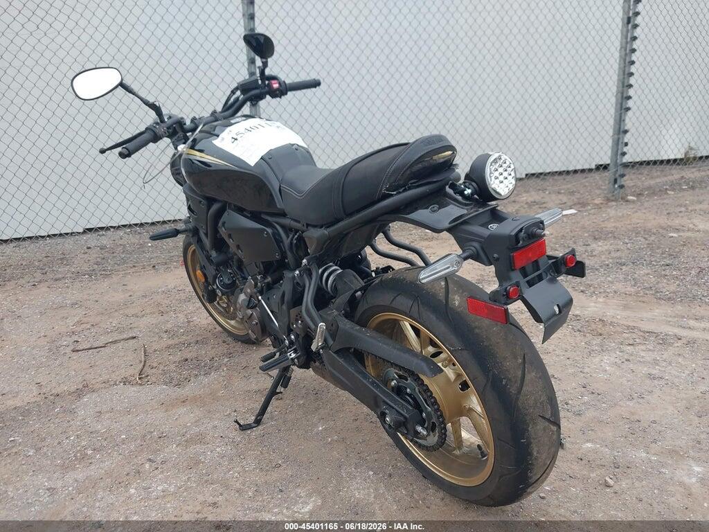 JYARM42E8SA000770 2025 YAMAHA MTM690 photo no. 3