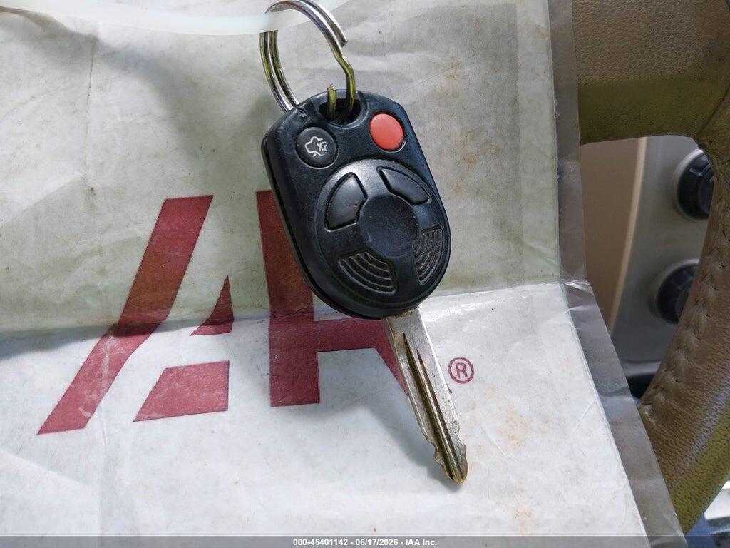 1FMCU0D75BKA66068 2011 FORD ESCAPE photo no. 11