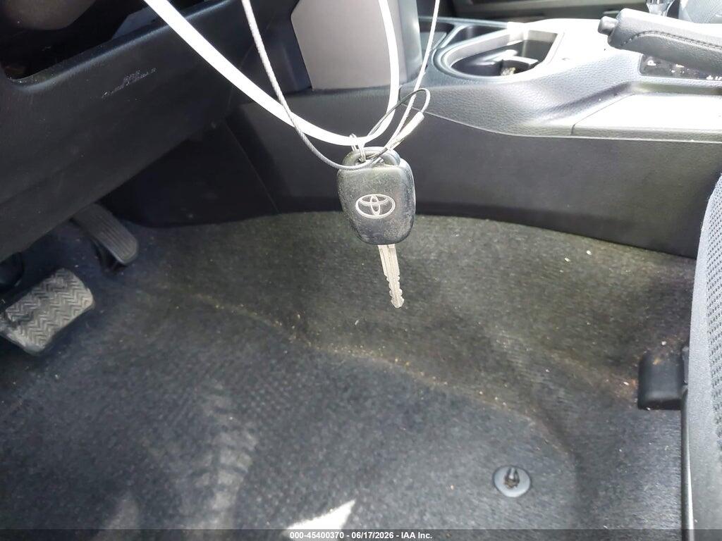 2T3ZFREVXHW336826 2017 TOYOTA RAV4 photo no. 11
