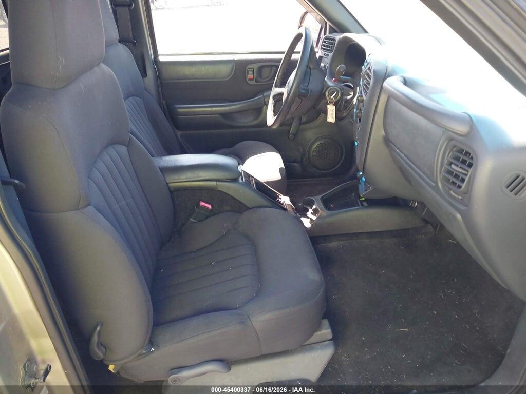 1GCDT19X438162461 2003 CHEVROLET S-10 photo no. 5