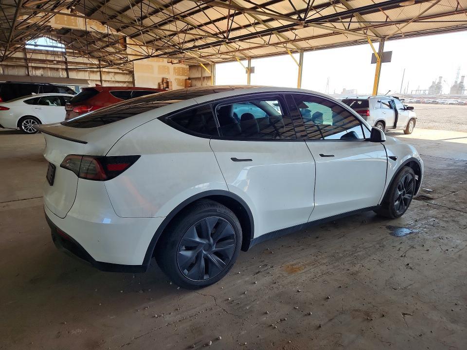 2024 TESLA MODEL Y — Фото 3 из 12