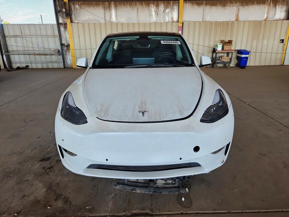 2024 TESLA MODEL Y — Фото 5 из 12