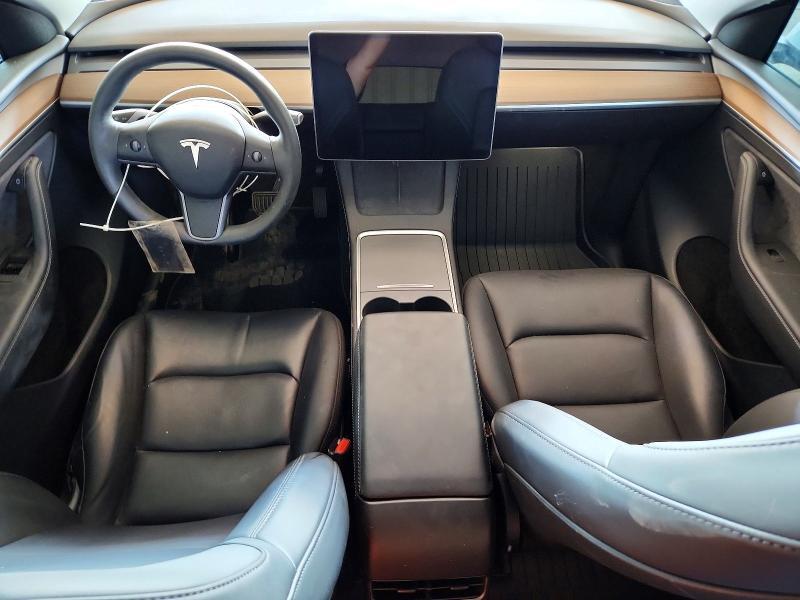 2024 TESLA MODEL Y — Фото 8 из 12