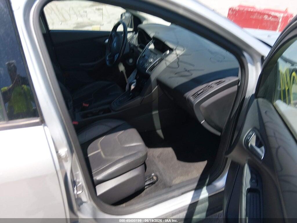 1FADP3K22GL326006 2016 FORD FOCUS photo no. 5