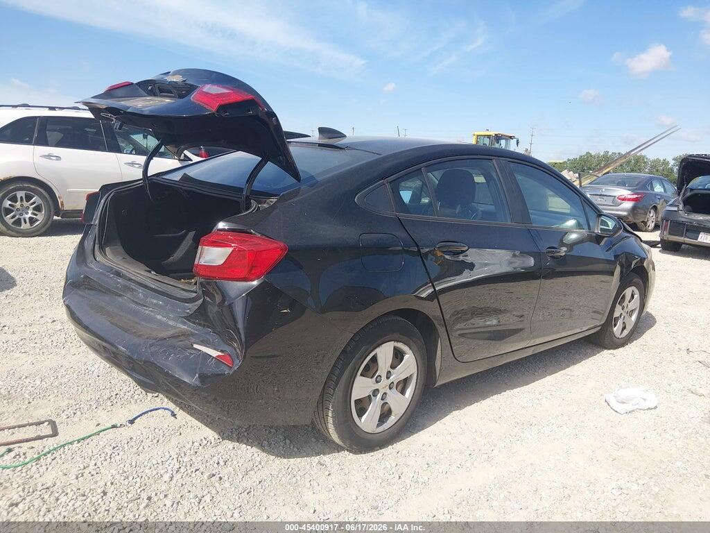 1G1BC5SM8J7122829 2018 CHEVROLET CRUZE photo no. 4