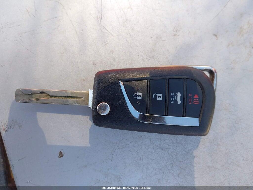 4T1C11AK1LU372732 2020 TOYOTA CAMRY photo no. 11