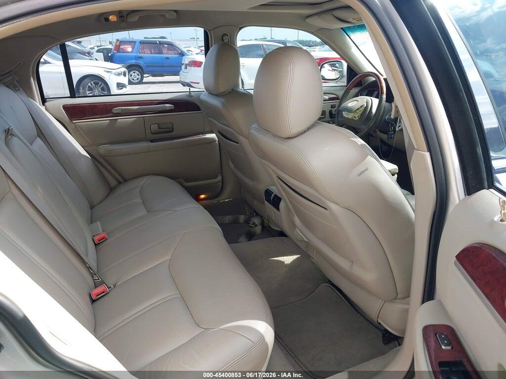 1LNHM83WX3Y658965 2003 LINCOLN TOWN CAR photo no. 8