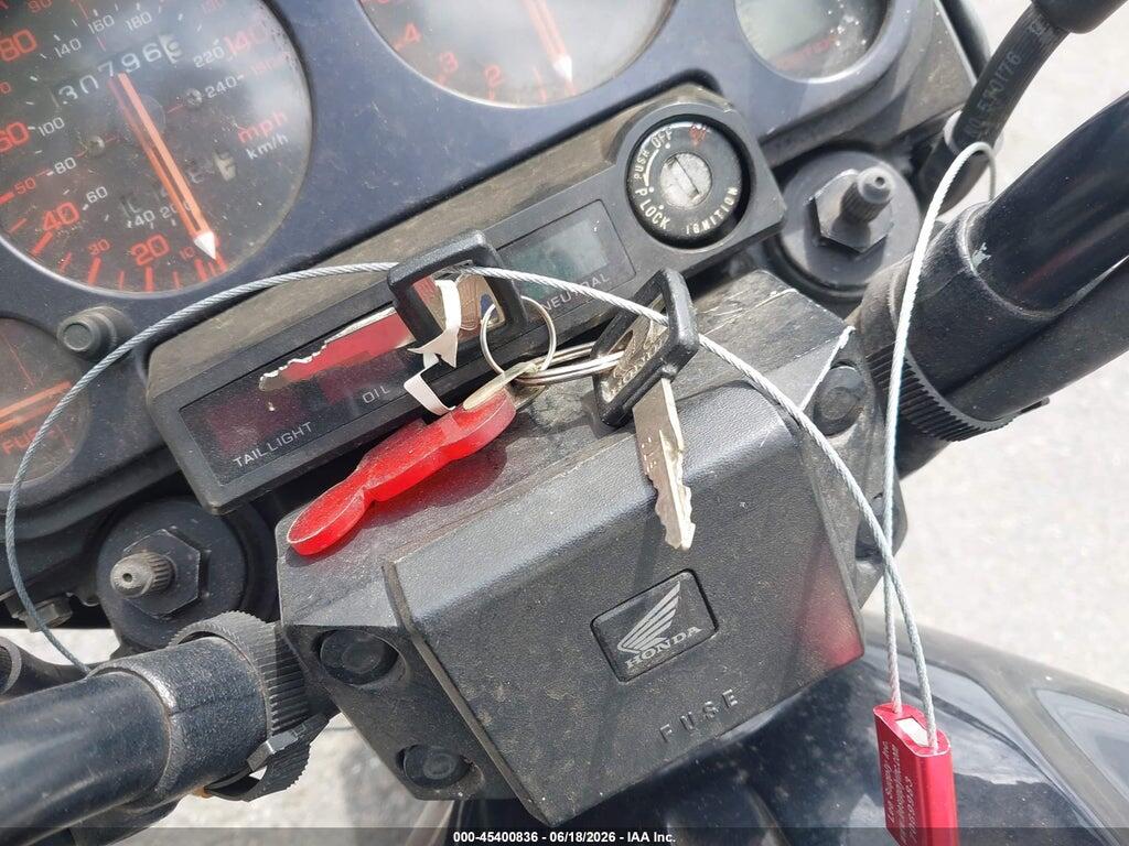 JH2RC2000EM006267 1984 HONDA CB700 photo no. 11