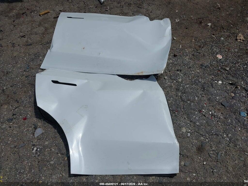 7SAYGDEE8PF611516 2023 TESLA MODEL Y photo no. 10