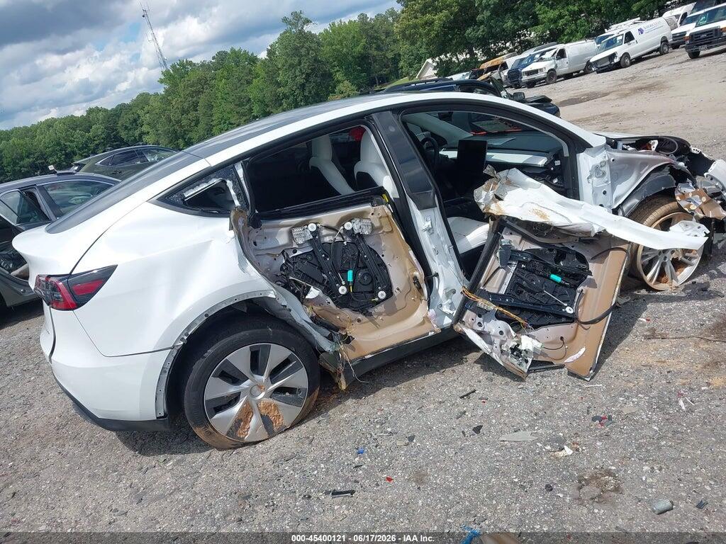 7SAYGDEE8PF611516 2023 TESLA MODEL Y photo no. 4
