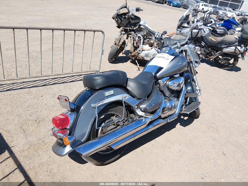 JS1VY52A652105228 2005 SUZUKI C90 photo no. 4