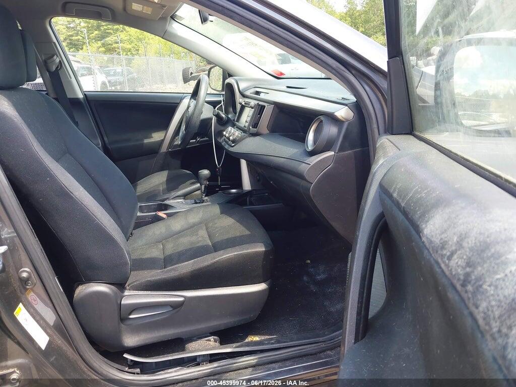JTMBFREV3FD148175 2015 TOYOTA RAV4 photo no. 5