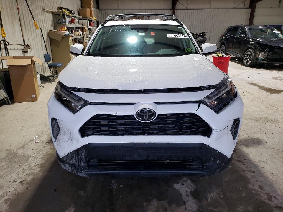2024 TOYOTA RAV4 XLE — Фото 5 из 13