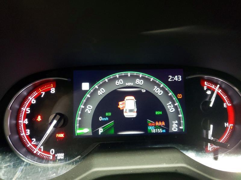 2024 TOYOTA RAV4 XLE — Фото 9 из 13