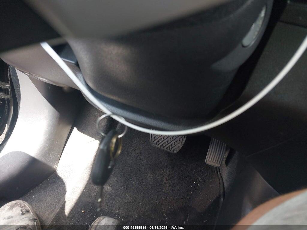 3N1CN7AP3HL815202 2017 NISSAN VERSA photo no. 11