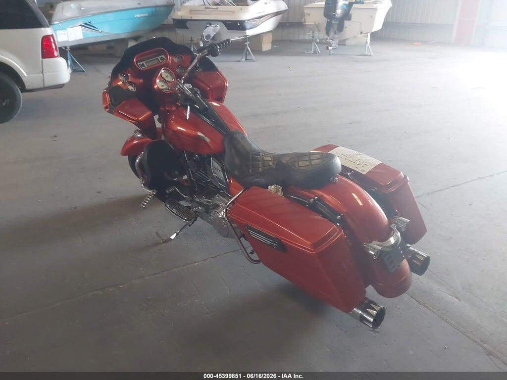 1HD1KHM10BB631613 2011 HARLEY-DAVIDSON FLTRX photo no. 3