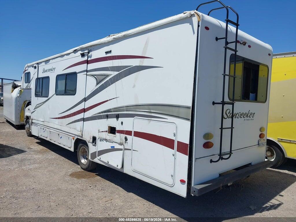 1FDXE4FS5HDC26938 2017 FORD E-450 CUTAWAY photo no. 3