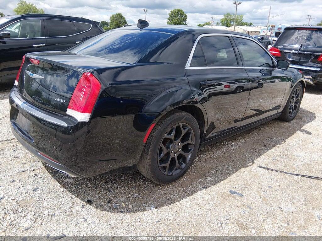 2C3CCAAG3JH281945 2018 CHRYSLER 300 photo no. 4