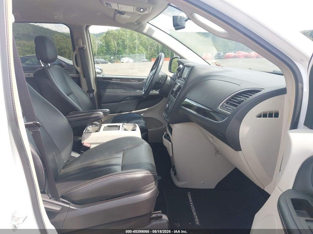 2C4RC1BG7GR121638 2016 CHRYSLER TOWN & COUNTRY photo no. 5