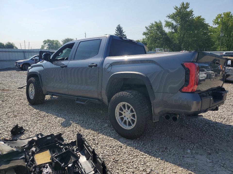 2024 TOYOTA TUNDRA TRD PRO HV — Фото 2 из 13