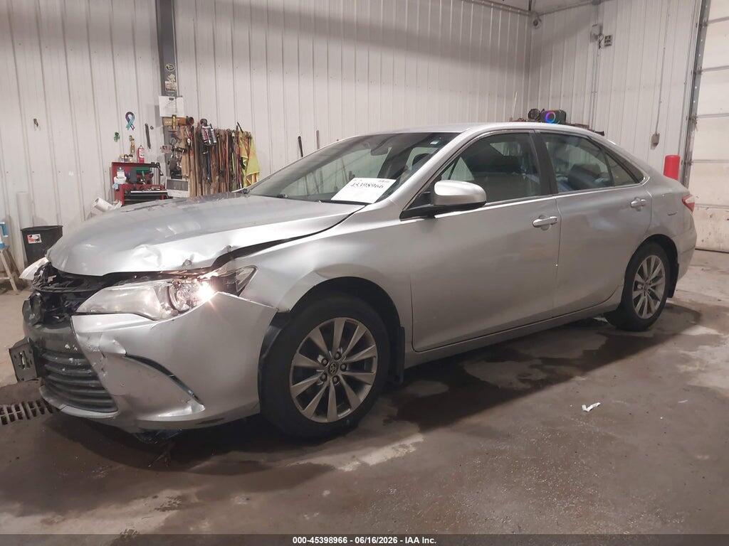 4T4BF1FK1GR573385 2016 TOYOTA CAMRY photo no. 2