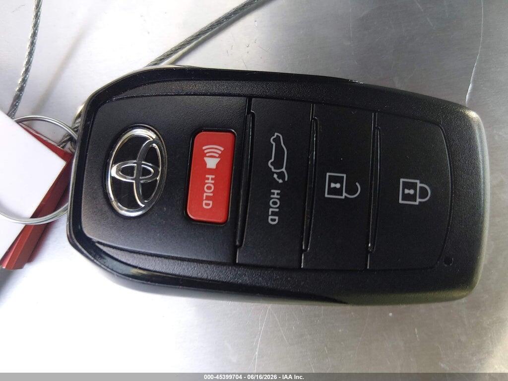 7MUDAABG8NV010543 2022 TOYOTA COROLLA CROSS photo no. 11