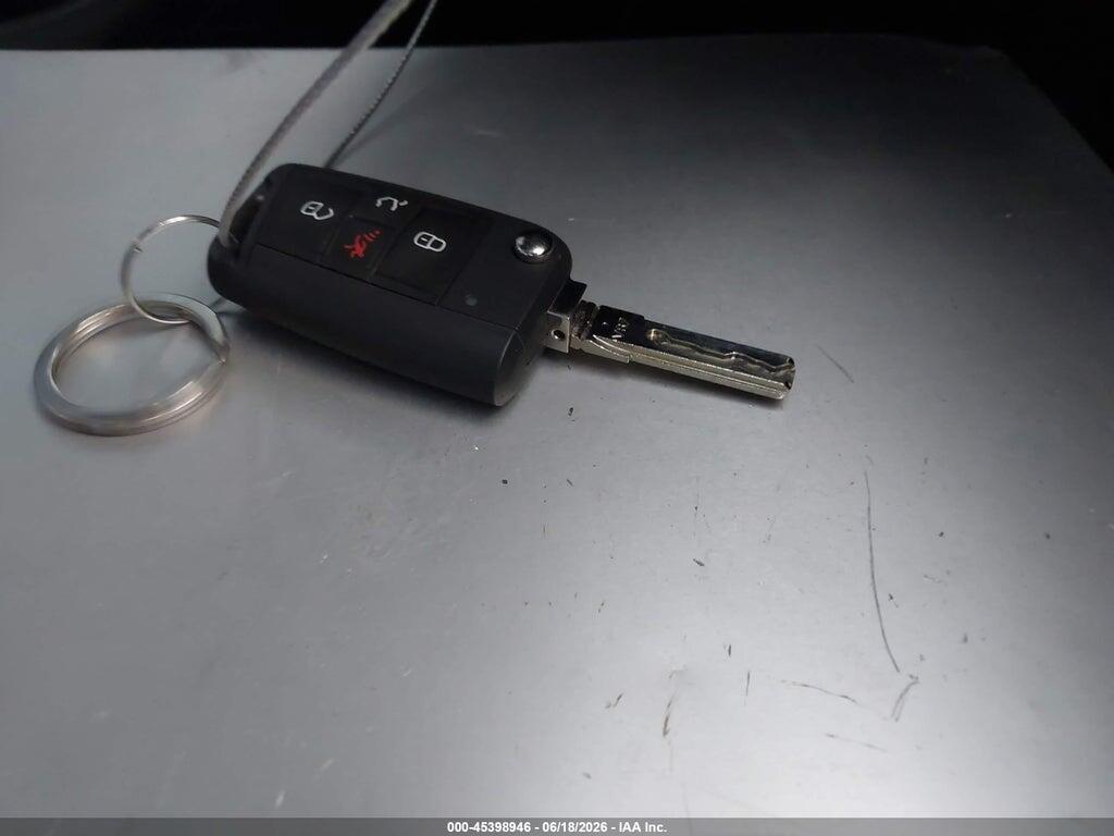 3VW117AU7GM040348 2016 VOLKSWAGEN GOLF photo no. 11