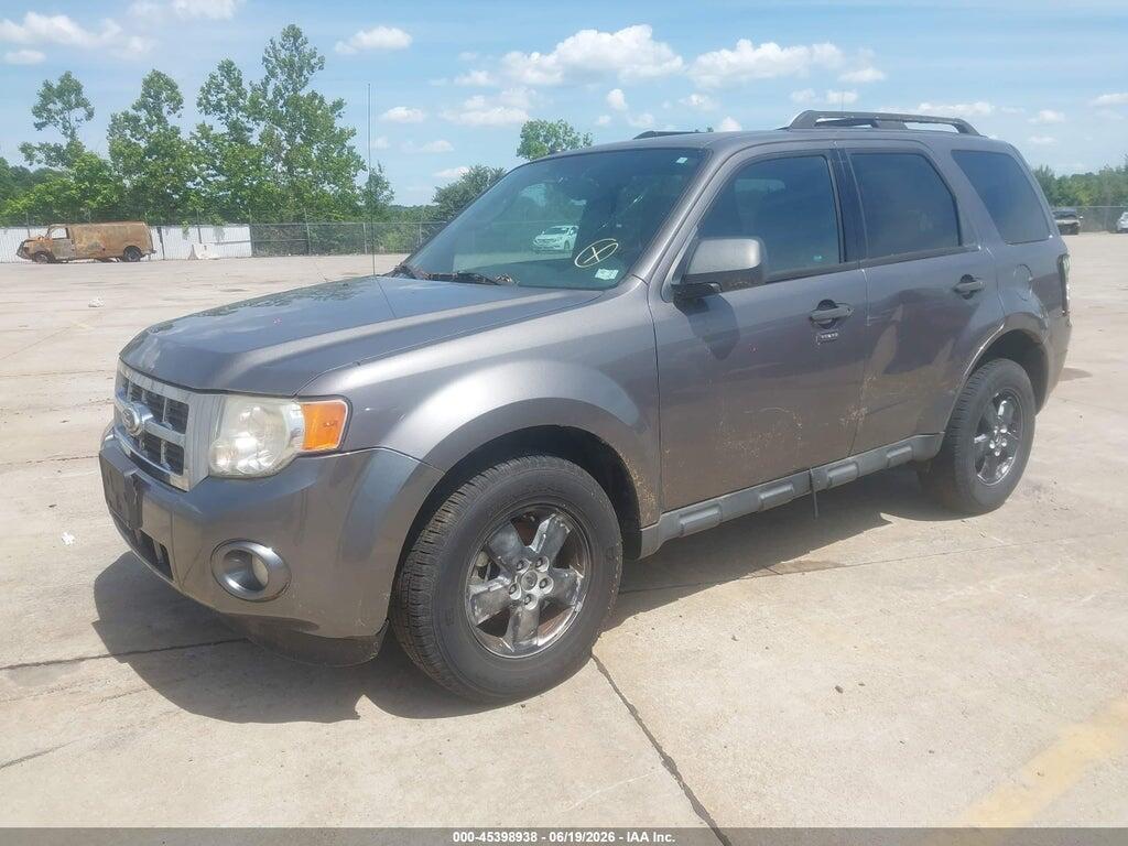 1FMCU9D77AKC29113 2010 FORD ESCAPE photo no. 2