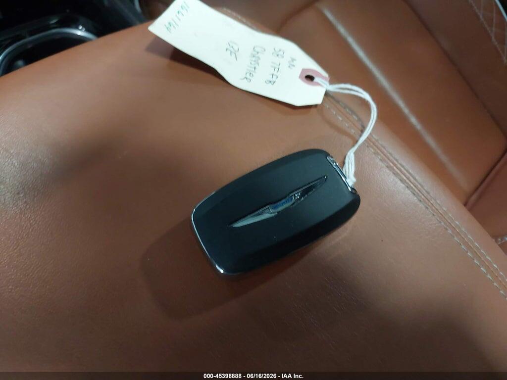 2C4RC1N77SR529285 2025 CHRYSLER PACIFICA HYBRID photo no. 11