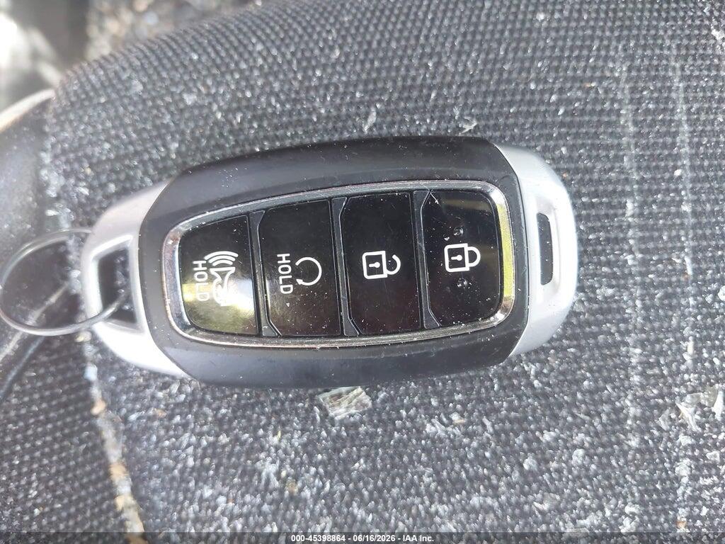 KMHRC8A32RU305233 2024 HYUNDAI VENUE photo no. 11