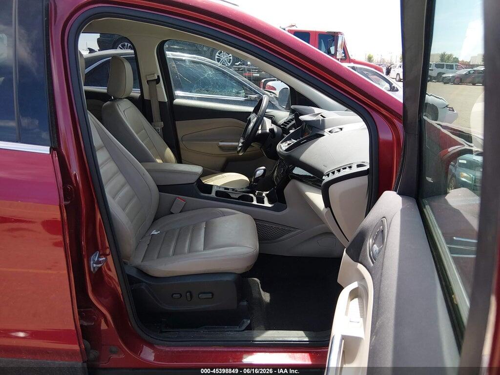 1FMCU9J90JUA78237 2018 FORD ESCAPE photo no. 5