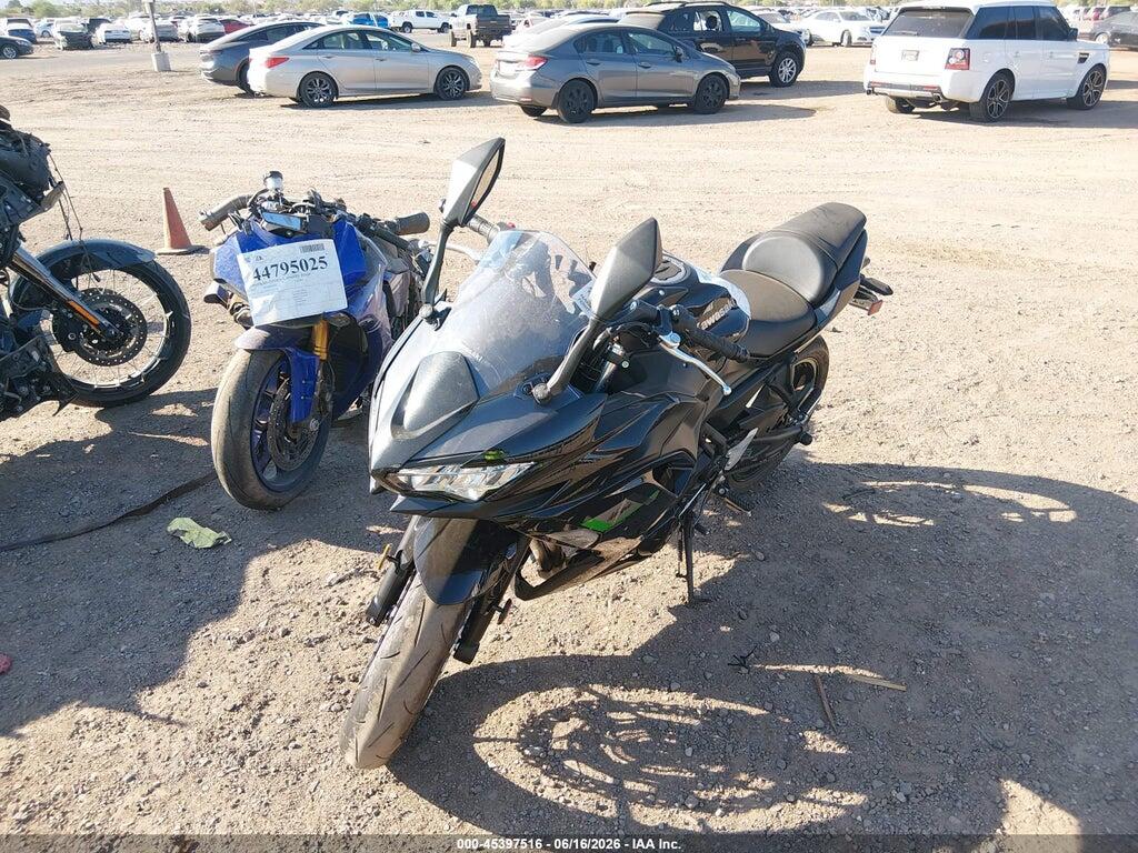 ML5EXER18SDAG3488 2025 KAWASAKI EX650 photo no. 2