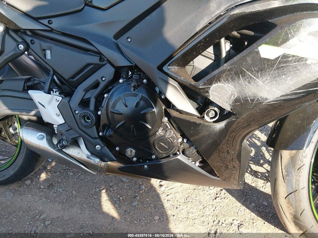 ML5EXER18SDAG3488 2025 KAWASAKI EX650 photo no. 8