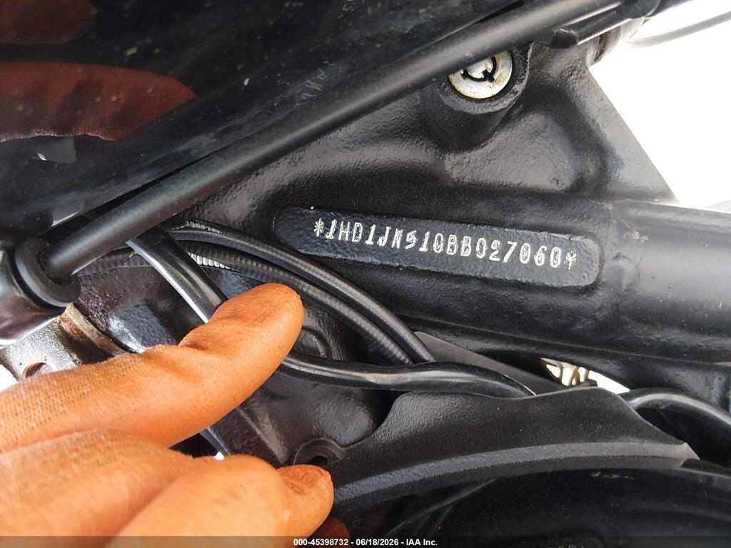 1HD1JN510BB027060 2011 HARLEY-DAVIDSON FLSTFB photo no. 10