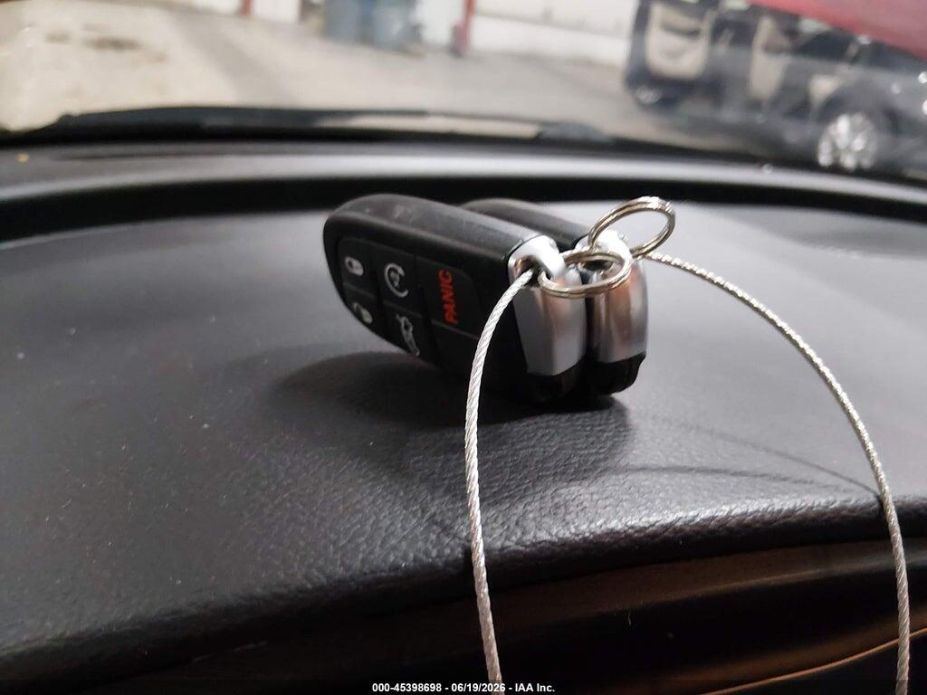 1C3CCCAB9FN614261 2015 CHRYSLER 200 photo no. 11