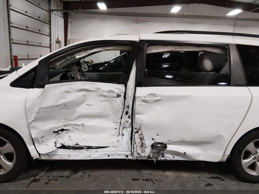 5TDKK3DC5BS057299 2011 TOYOTA SIENNA photo no. 6