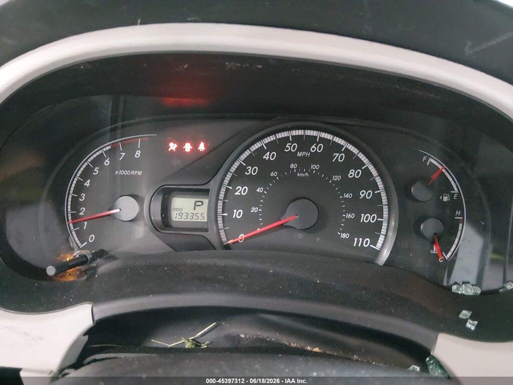 5TDKK3DC5BS057299 2011 TOYOTA SIENNA photo no. 7