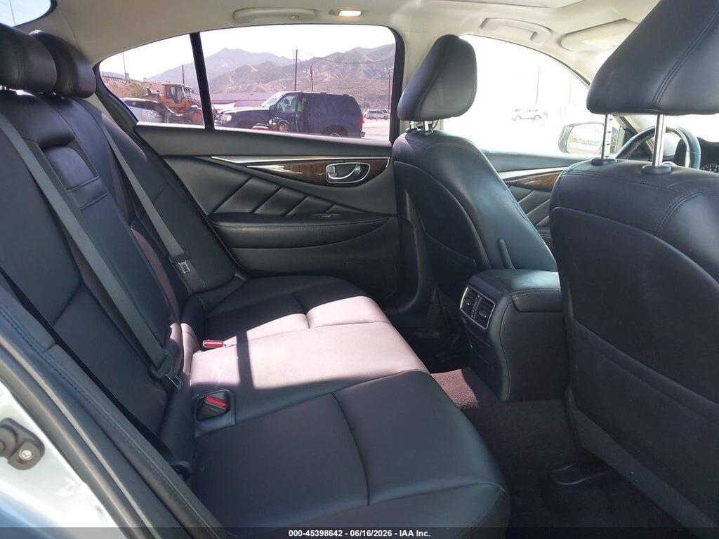 JN1EV7AP6JM361046 2018 INFINITI Q50 photo no. 8