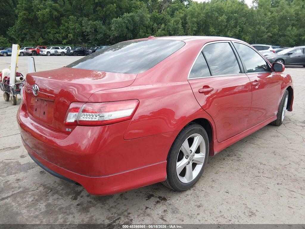 4T1BF3EK1BU683093 2011 TOYOTA CAMRY photo no. 4
