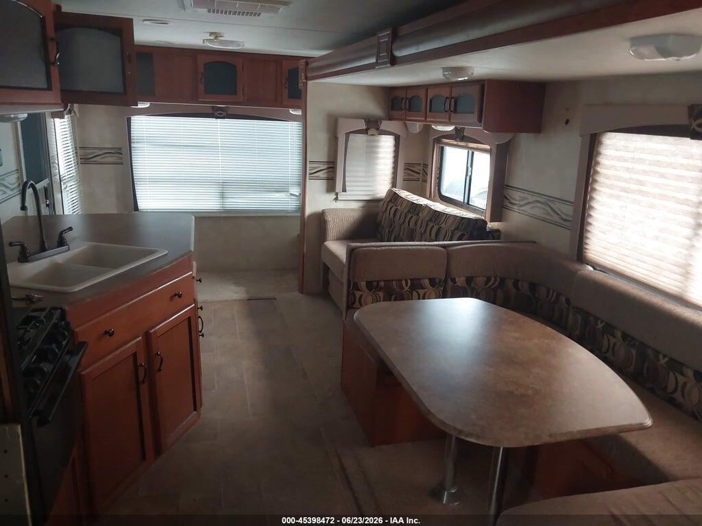 5ZT2FEVB1CA006160 2012 COACHMEN FREEDOM EXPRESS 242 photo no. 5