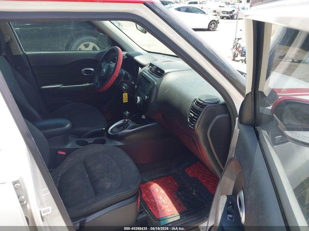 KNDJP3A56J7594579 2018 KIA SOUL photo no. 5