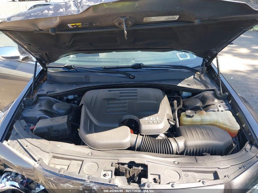 2C3CCAKG7JH168501 2018 CHRYSLER 300 photo no. 10