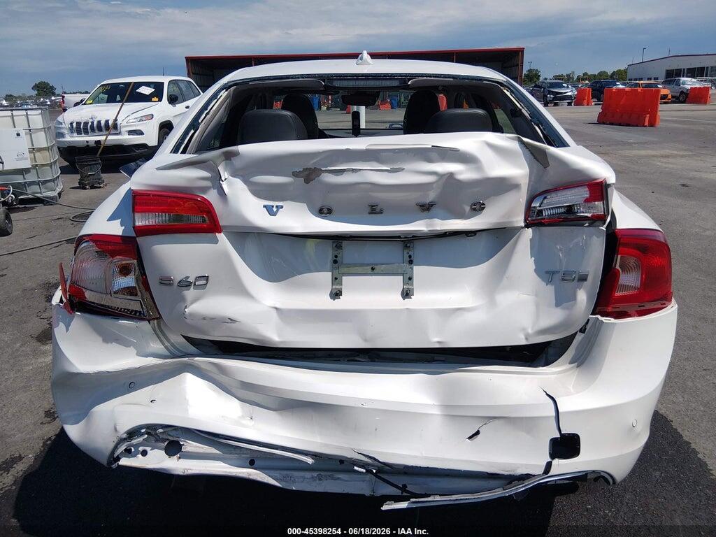 LYV402HK4JB178520 2018 VOLVO S60 INSCRIPTION photo no. 6