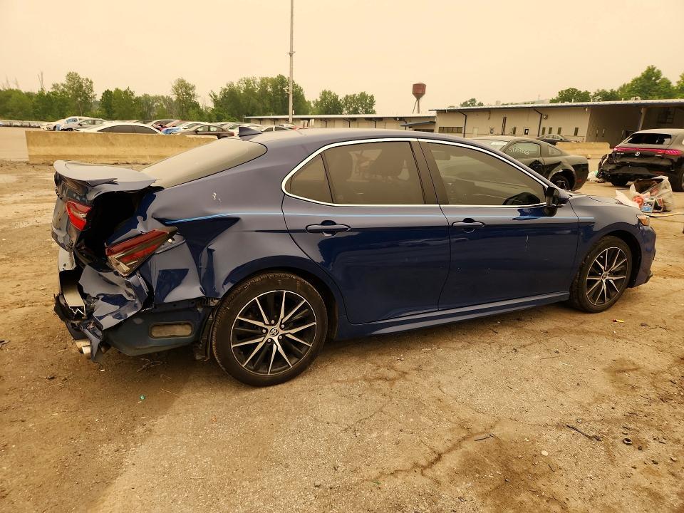 2024 TOYOTA CAMRY SE — Фото 3 из 12
